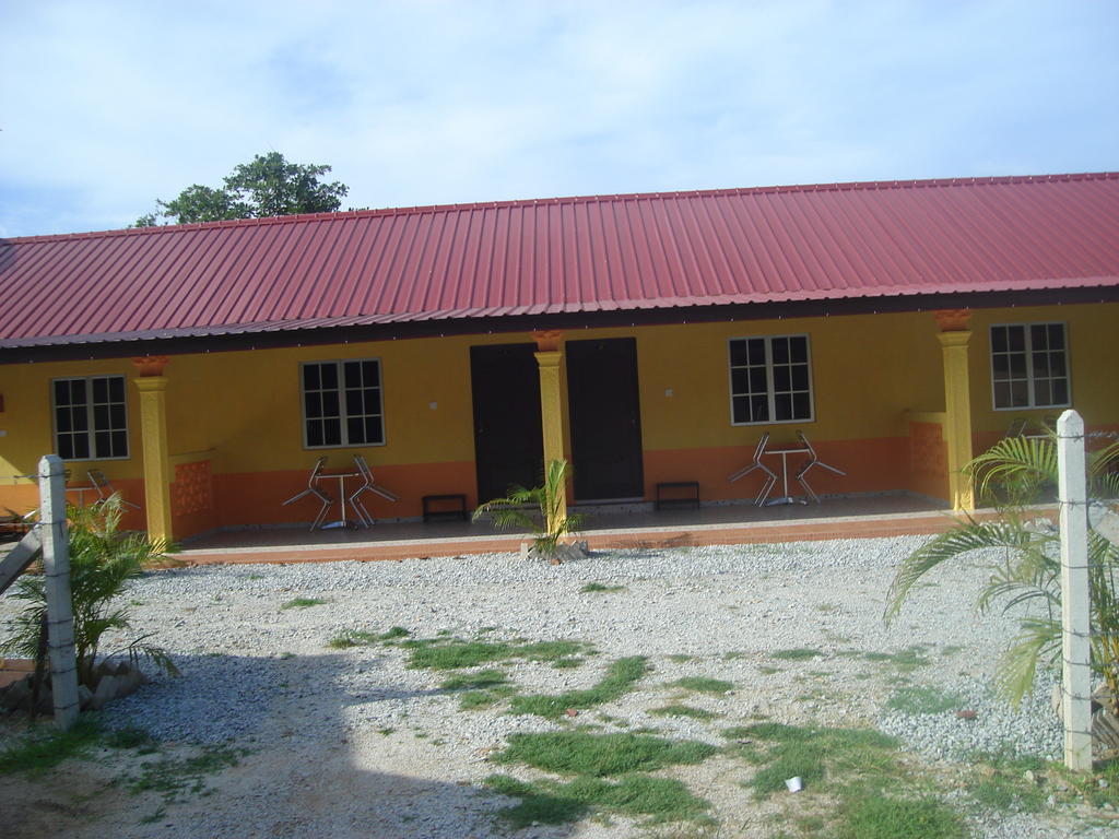 Nr Langkawi Motel Пантай Ченанг Екстериор снимка